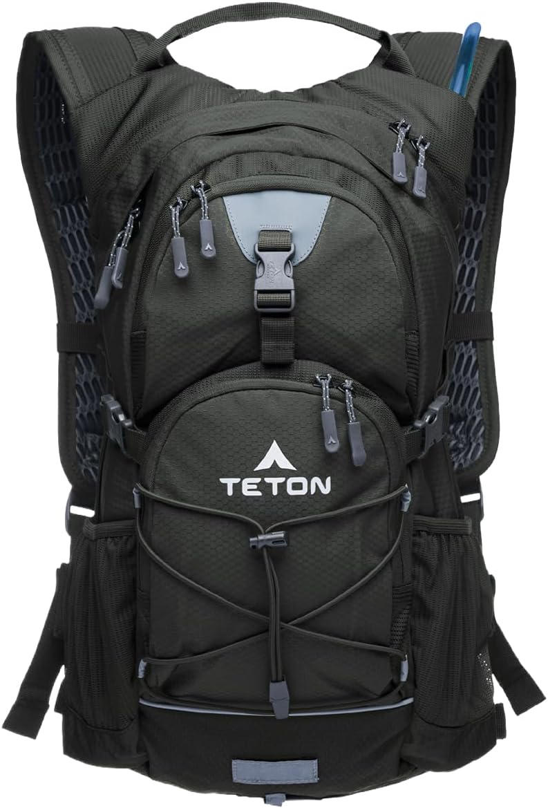 Teton Oasis/Trailrunner Hydration Backpack – Lightweight Water Pack with 2L/3L Bladder for Hiking, Running, Cycling, Biking 18L/22L Sizes – Sewn-in Rain Cover – Fits Men and Women