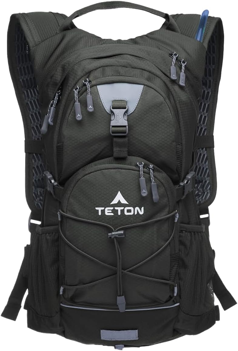 Teton Oasis/Trailrunner Hydration Backpack – Lightweight Water Pack with 2L/3L Bladder for Hiking, Running, Cycling, Biking 18L/22L Sizes – Sewn-in Rain Cover – Fits Men and Women