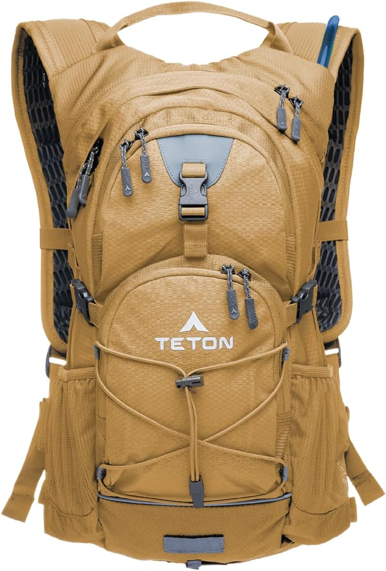 Teton Oasis/Trailrunner Hydration Backpack – Lightweight Water Pack with 2L/3L Bladder for Hiking, Running, Cycling, Biking 18L/22L Sizes – Sewn-in Rain Cover – Fits Men and Women
