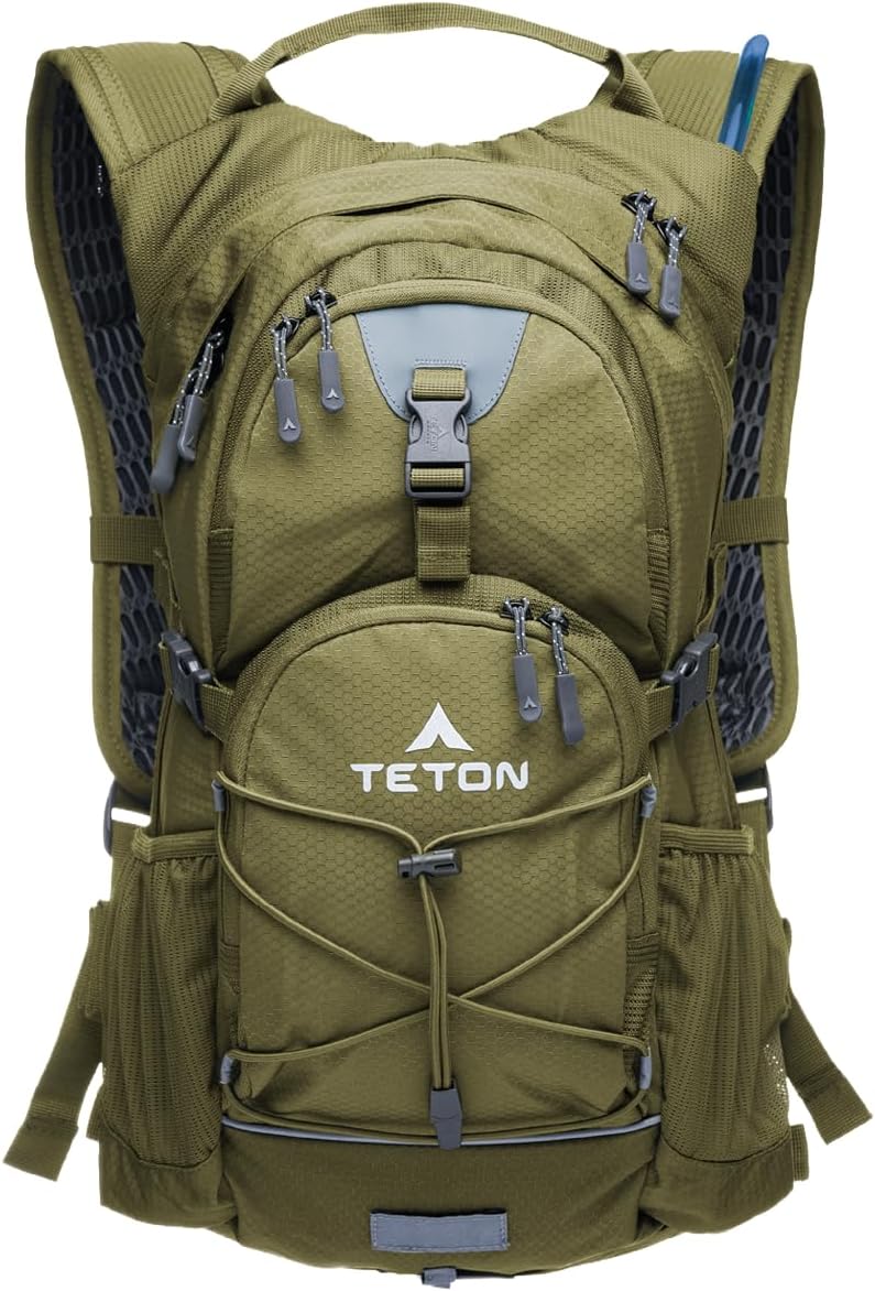 Teton Oasis/Trailrunner Hydration Backpack – Lightweight Water Pack with 2L/3L Bladder for Hiking, Running, Cycling, Biking 18L/22L Sizes – Sewn-in Rain Cover – Fits Men and Women